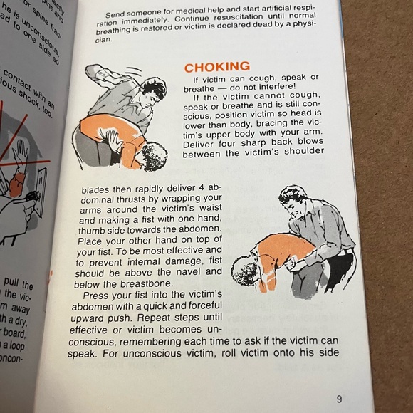 Vintage 1981 The Pocket Emergency Handbook. Great Condition! Second Edition. - Picture 6 of 9